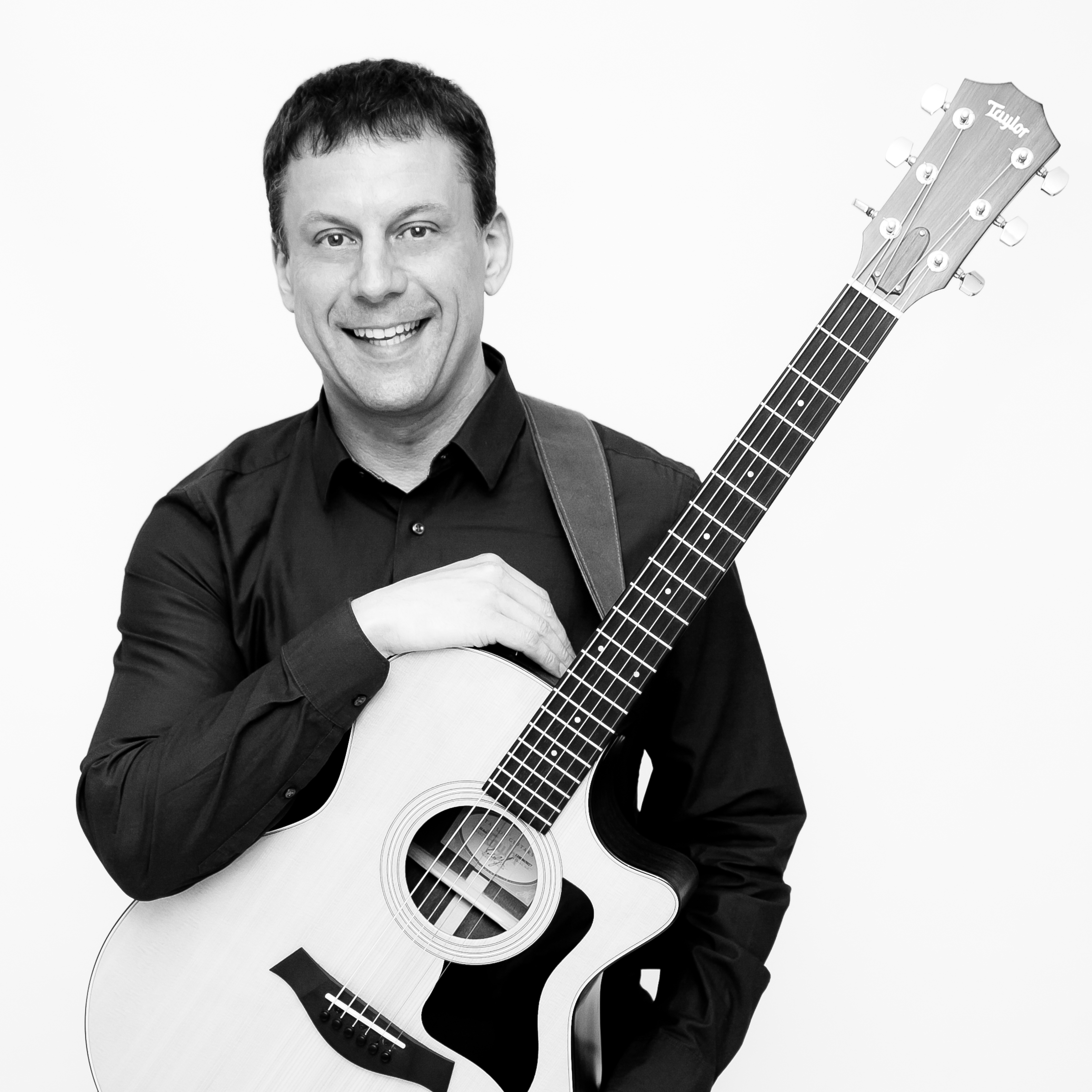 Online guitar teacher Paul Hill